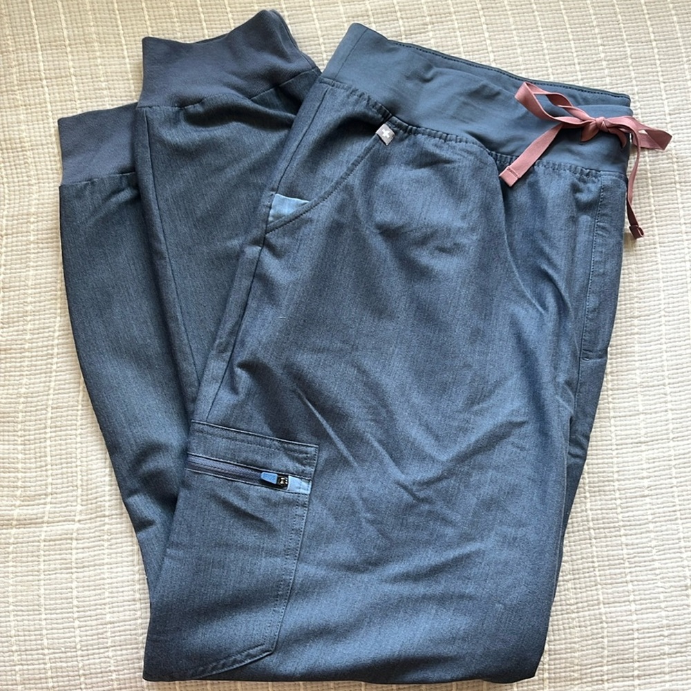 FIGS Scrub Pants